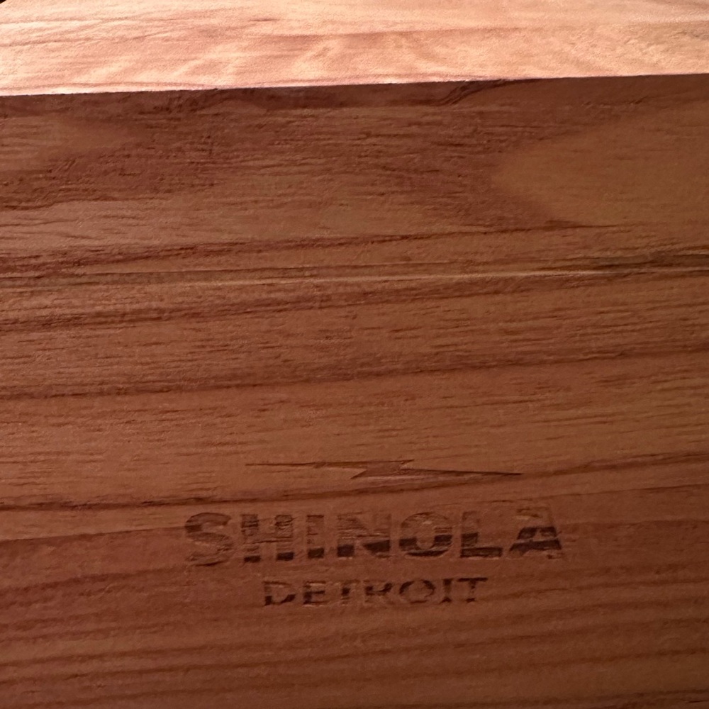 Shinola Runwell Watch with extra band - Picture 5 of 7